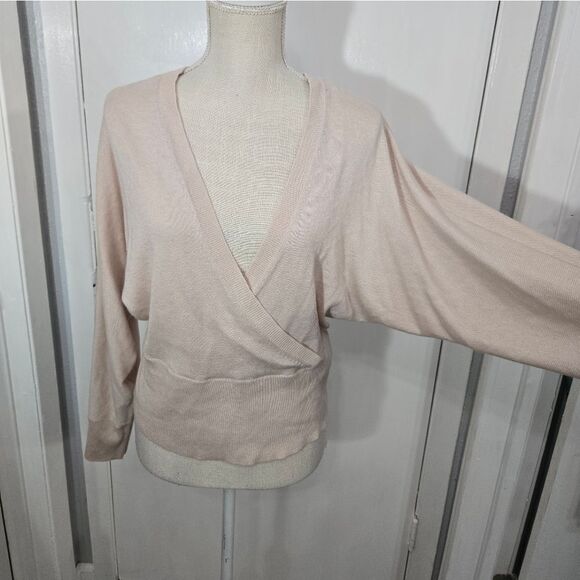 Marciano crossover blush pink blouse size Large - Picture 5 of 10